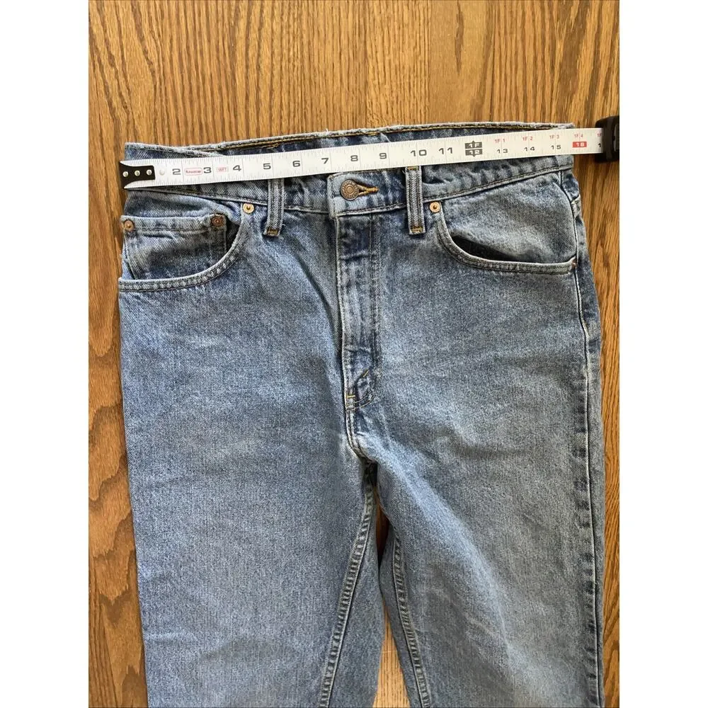 Vintage Levi’s 550 Jeans Relaxed Fit Men’s 32x36 Medium Wash Tapered Denim 1994